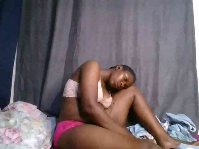cute-faizah webcam