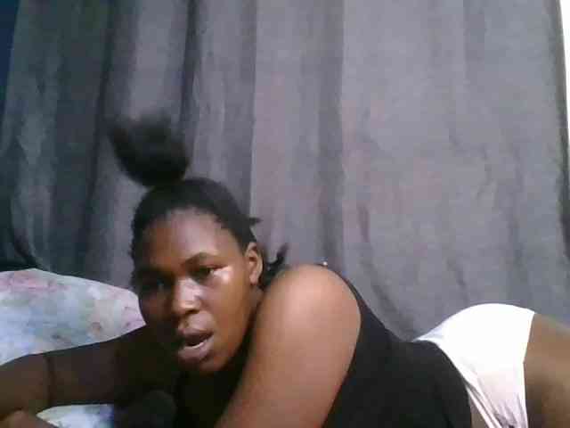 cute-faizah webcam