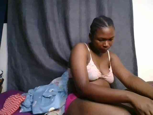 cute-faizah webcam