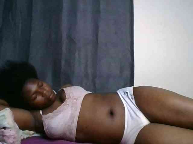 cute-faizah webcam