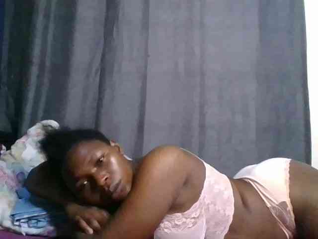 cute-faizah webcam