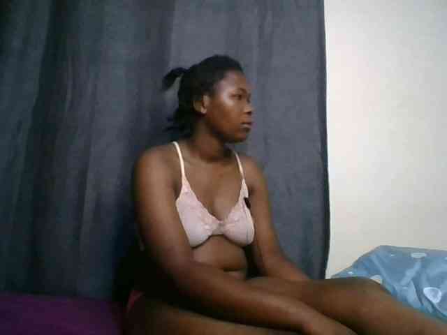 cute-faizah webcam