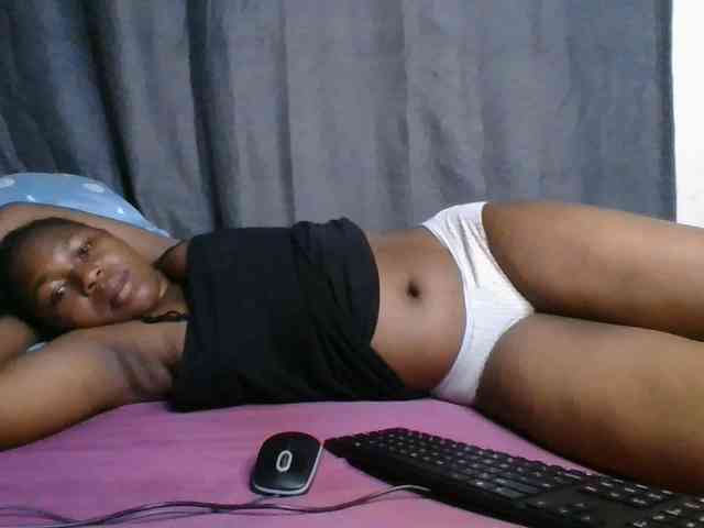 cute-faizah webcam