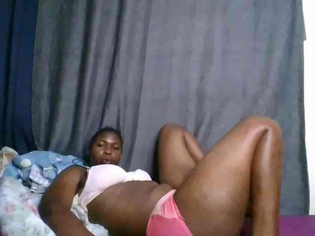 cute-faizah webcam