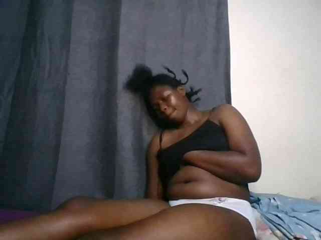 cute-faizah webcam