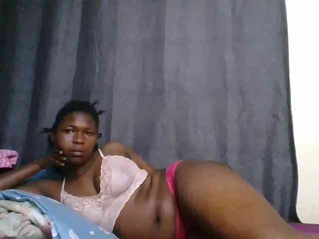 cute-faizah webcam