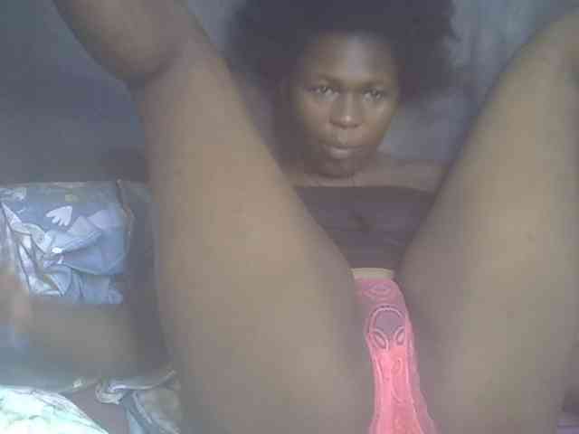 cute-faizah webcam