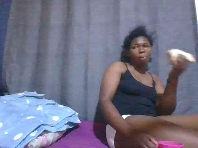 cute-faizah webcam