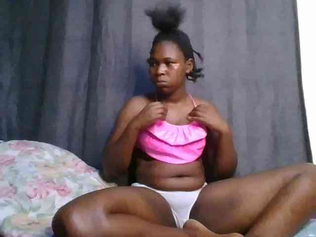 cute-faizah webcam