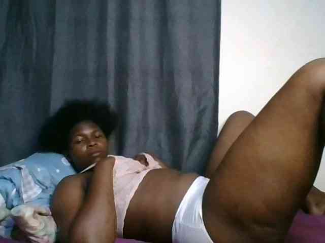 cute-faizah webcam