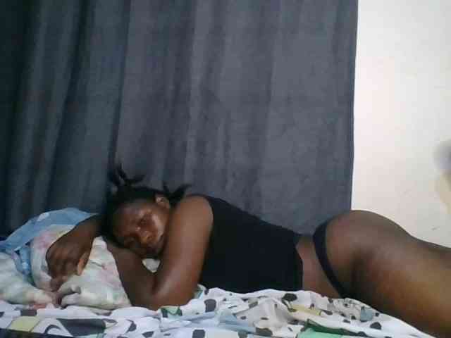 cute-faizah webcam