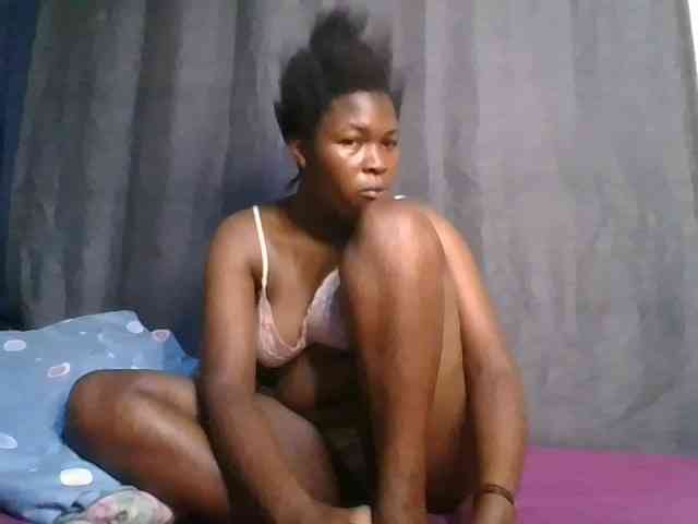 Model: cute-faizah