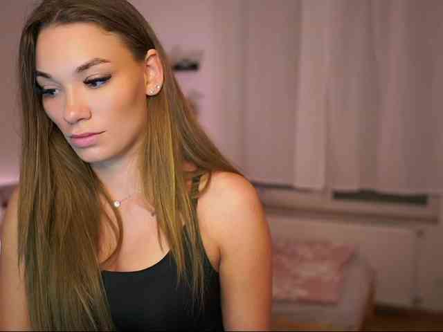 ChloeLux webcam