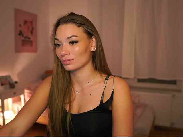 ChloeLux webcam