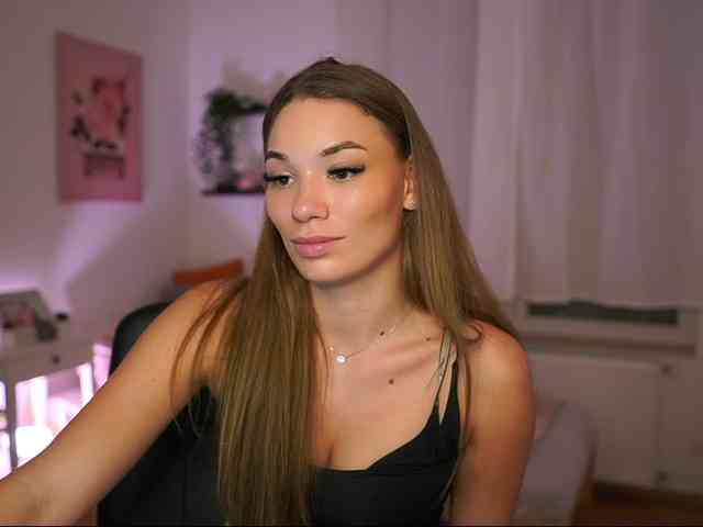 ChloeLux webcam