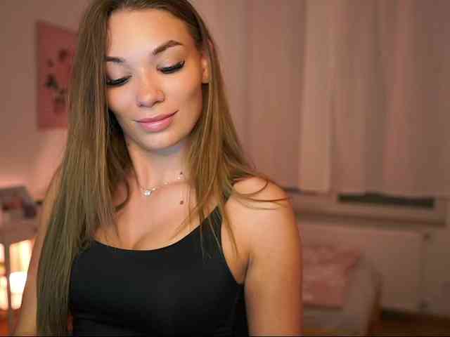 ChloeLux webcam