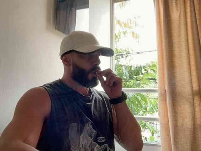 Romeodarkhot Romeodarkhot