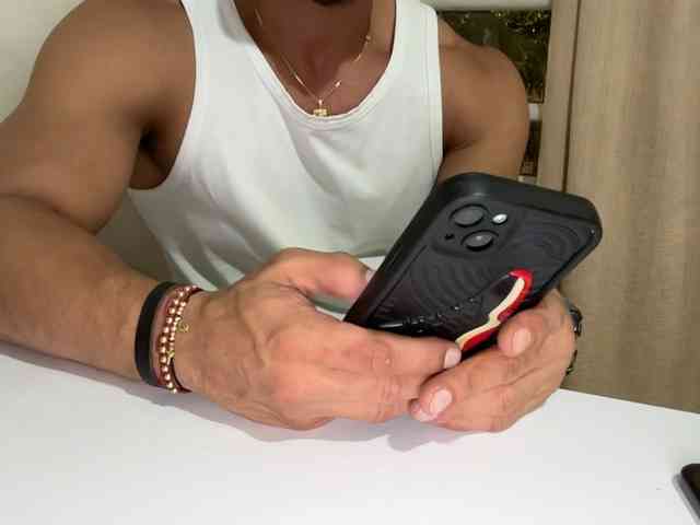 Romeodarkhot