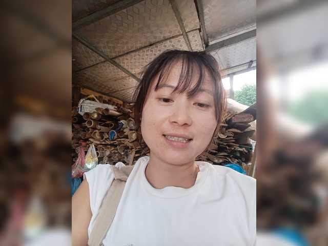 linda-beo00 live cam on BongaCams