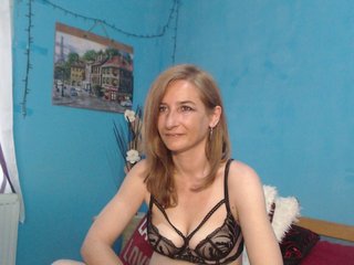 SelenaCade Porn Show