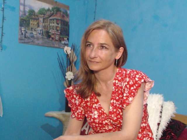 SelenaCade live cam on BongaCams