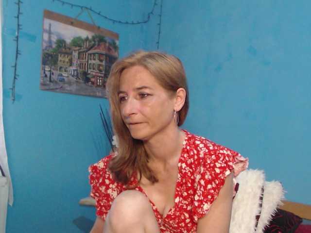 Sex chat gratuit in direct cu SelenaCade pe BongaCams