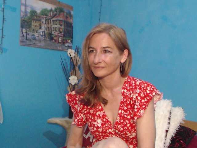 SelenaCade live cam on BongaCams