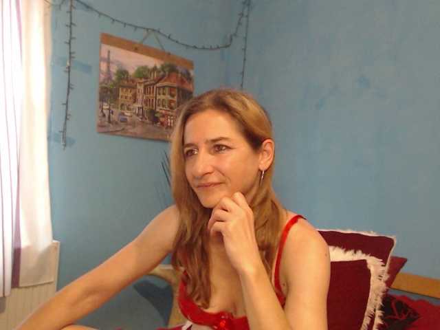 SelenaCade live cam on BongaCams