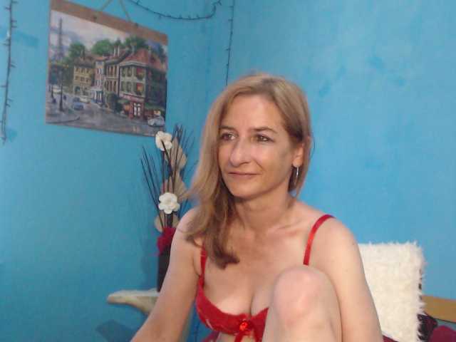 SelenaCade live cam on BongaCams