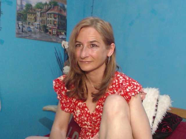 Sex chat gratuit in direct cu SelenaCade pe BongaCams