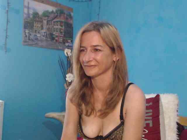 Modella: SelenaCade