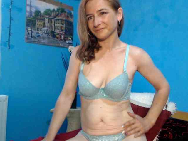 SelenaCade webcam