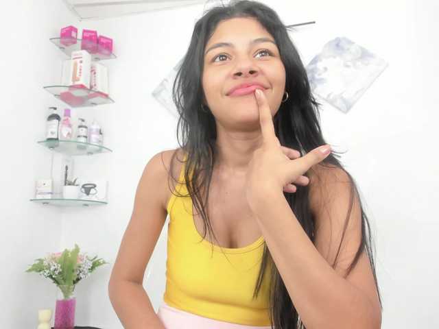 irina-lewys live cam on BongaCams