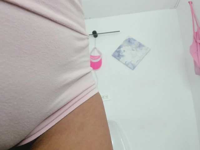 irina-lewys live cam on BongaCams
