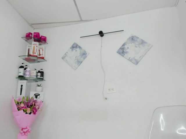 irina-lewys live cam on BongaCams