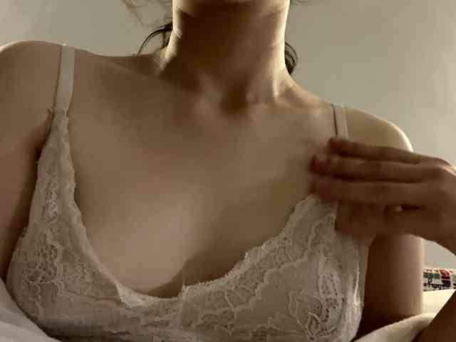 Model: LorenaBarboza