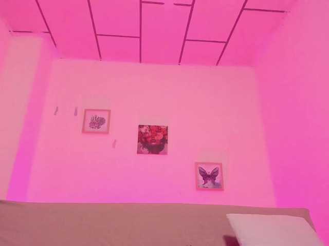 Alana-Dolly live cam on BongaCams