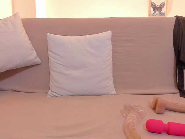 Alana-Dolly live cam on BongaCams