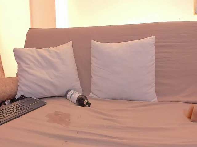 alana-dolly cam belle