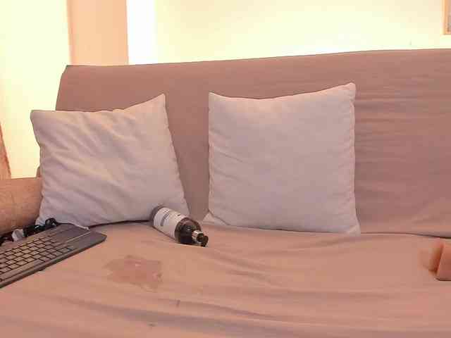Alana-Dolly webcam