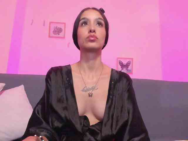 Alana-Dolly webcam