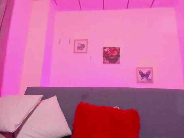 Alana-Dolly Live Webcam on BongaCams