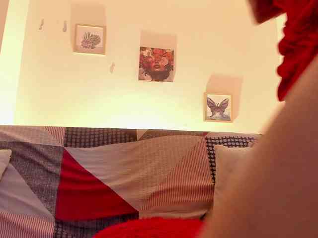 Alana-Dolly webcam