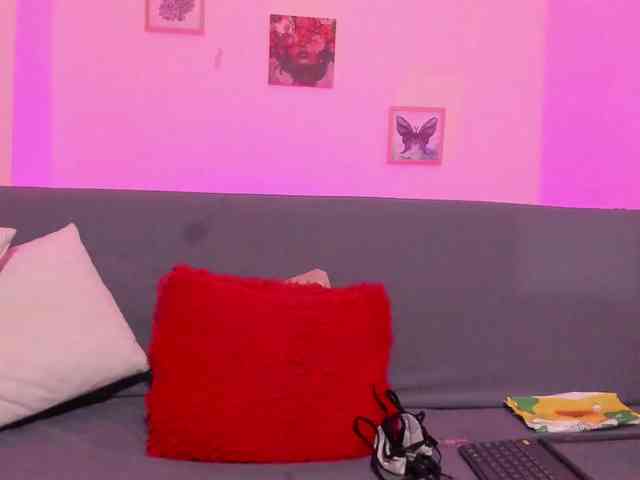 Alana-Dolly Live Webcam on BongaCams