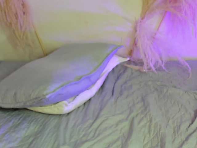 leslie-3 live sex show
