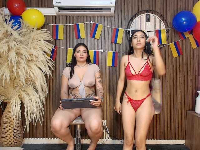 DannaAndLara live cam on BongaCams