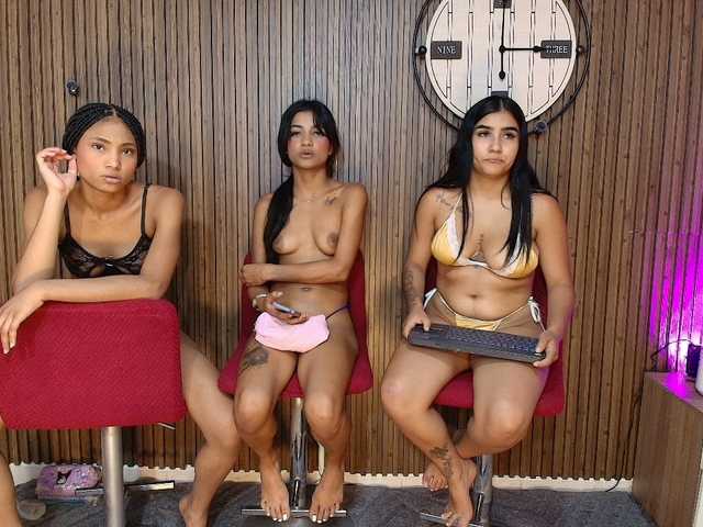 DannaAndLara live cam on BongaCams