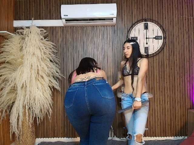 DannaAndLara live cam on BongaCams