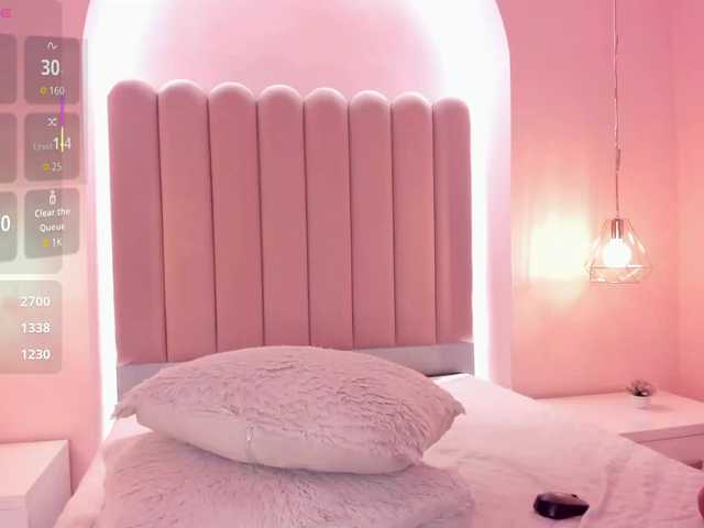 SaraRoberts live cam on BongaCams