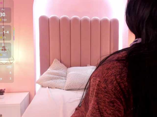 SaraRoberts live cam on BongaCams